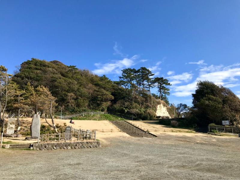 稲村ヶ崎公園で日向ぼっこも気持ちいい！