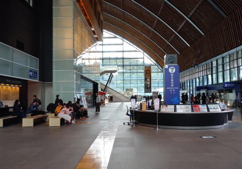 九州国立博物館-エントランスホール