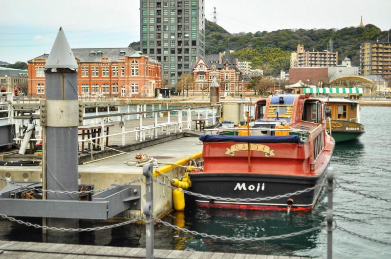 門司港レトロ地区-潮風を感じられる海辺エリア