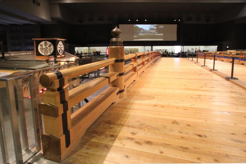 かつての日本橋が原寸で再現されている