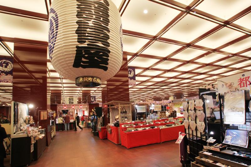 歌舞伎との距離を縮める木挽町広場