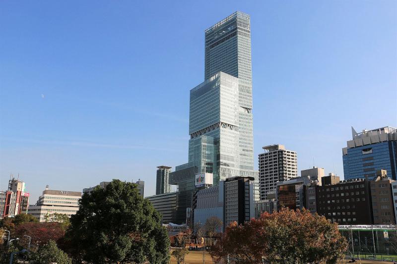 高さ300mの日本一の超高層ビル