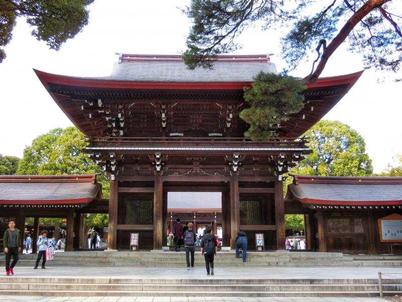 存在感のある南神門（楼門）