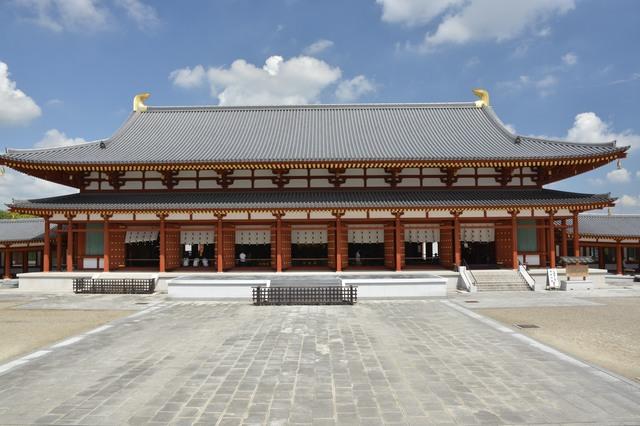 薬師寺の中では最大の建造物である大講堂