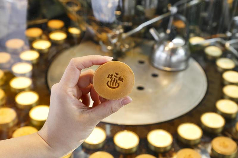 焼きたてが1個ずつ買える「菊川商店」のまんじゅう