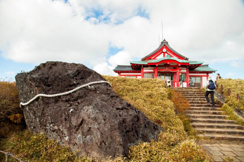 ”天空の社”と呼ぶにふさわしい箱根神社の奥院