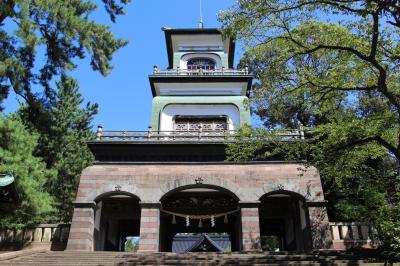 国指定重要文化財の神門。1875年に完成した