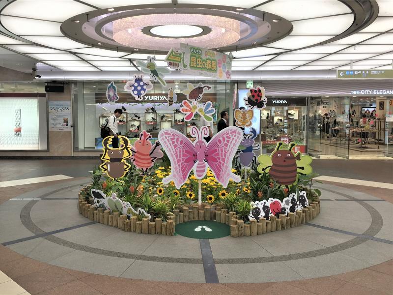 さんちか夢広場は格好の待ち合わせ場所