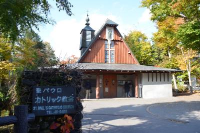 設計したレーモンドがチェコ生まれということもあり、東欧の伝統的な教会を思わせる外観となっています