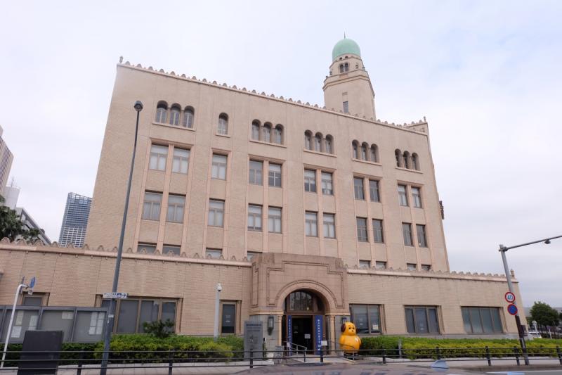 資料展示室を併設しています