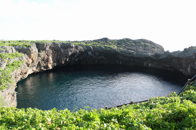 多くの伝説が残る通り池　不思議な空気が漂います