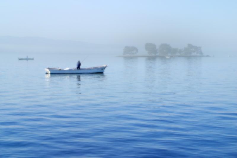 名産のしじみ漁の船も湖上に見られる