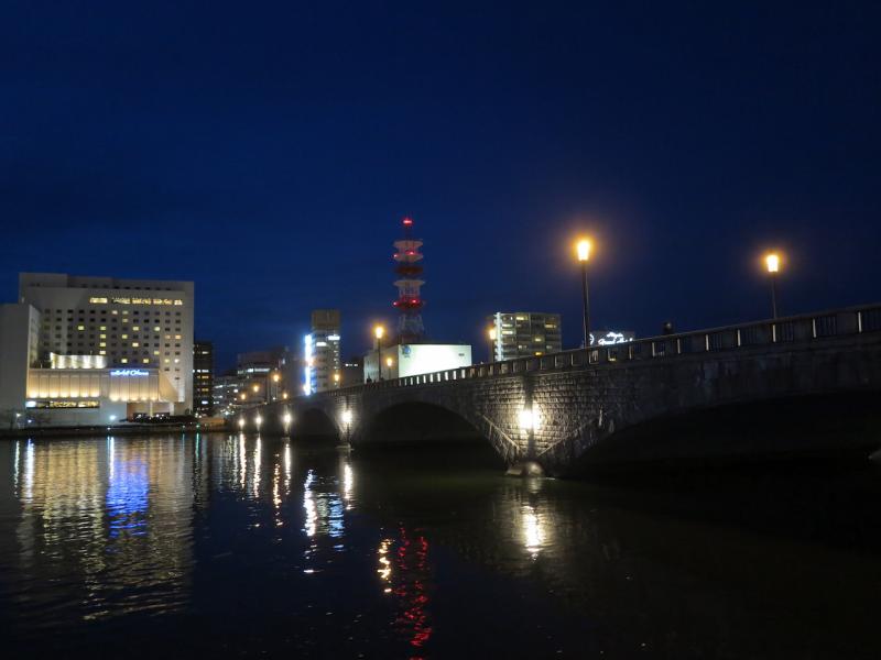 夏季と冬季で違う表情を見せるライトアップにも注目