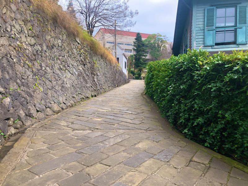 ドラマや映画などにも登場する坂