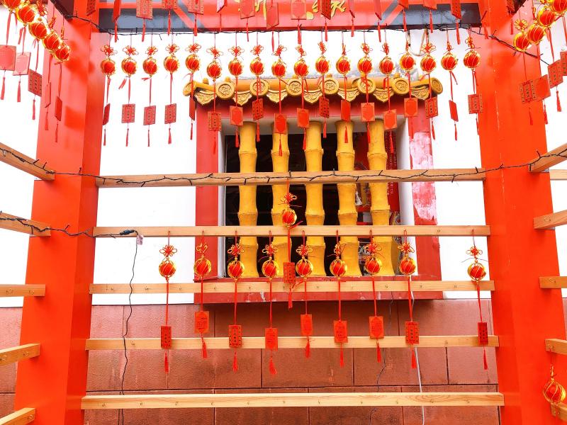 ながさき恋ランタンが並ぶ様子はフォトジェニック