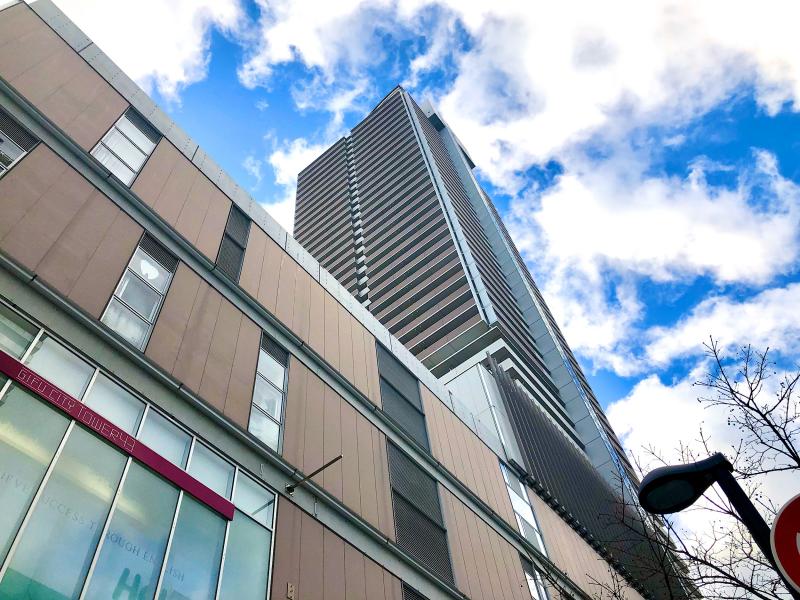 商業施設と住居複合ビルとしては中部地方最高の高さを誇ります