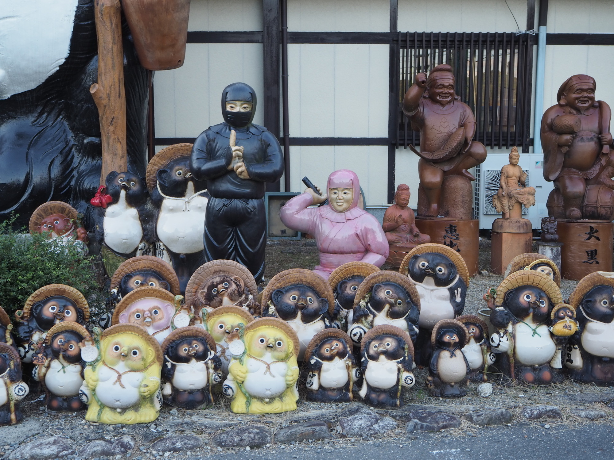 滋賀県_信楽陶苑たぬき村_遊び・体験_1